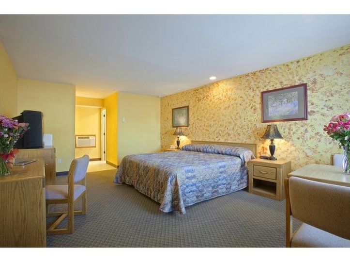 Rosewood Inn & Suites Roseburg Exterior photo